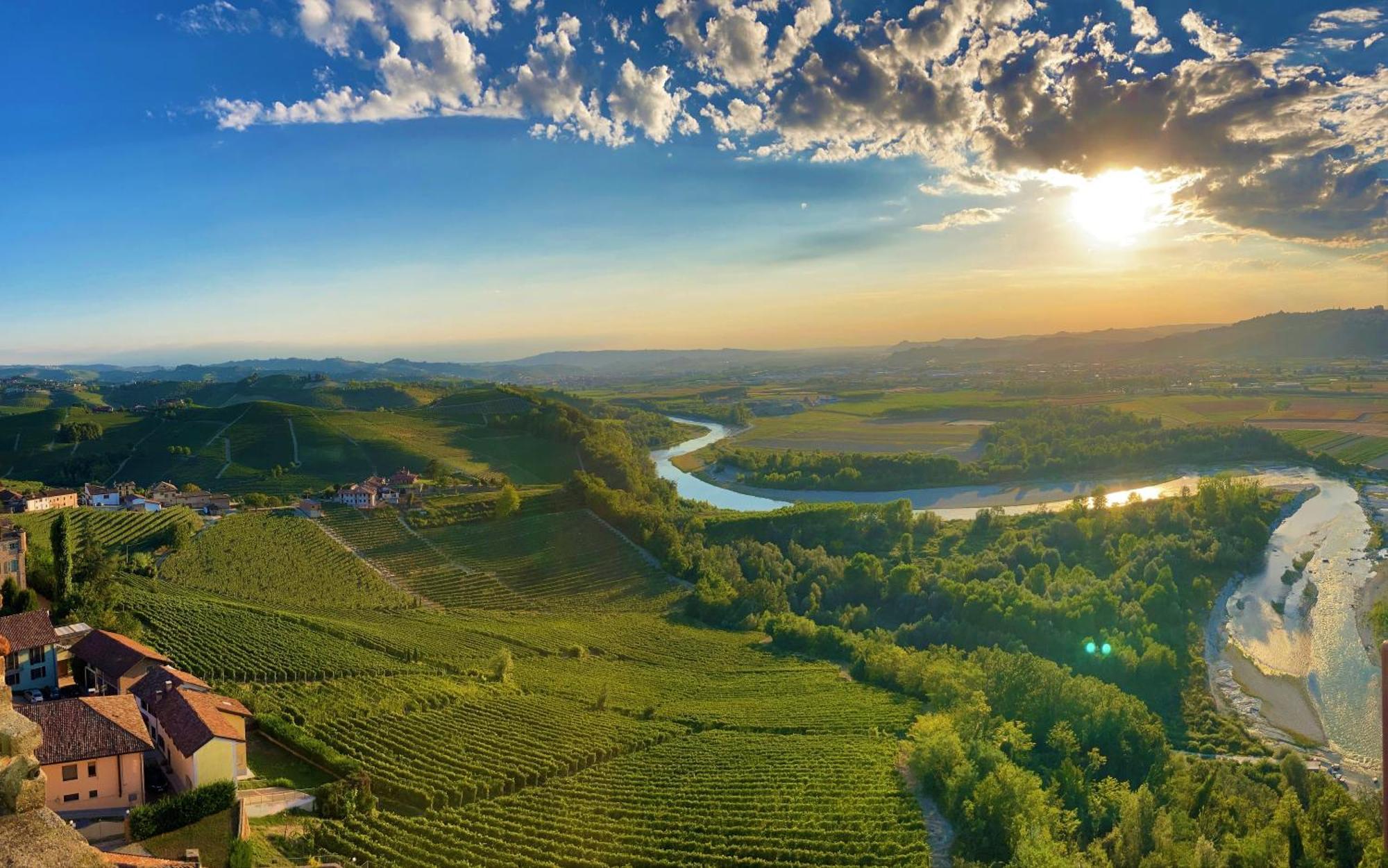 Ca Trifolera Barbaresco - Romantico Cascinale Con Antica Cantina Nel Cuore Delle Langhe - Degustazione Vini Nella Nostra Cantina Экстерьер фото